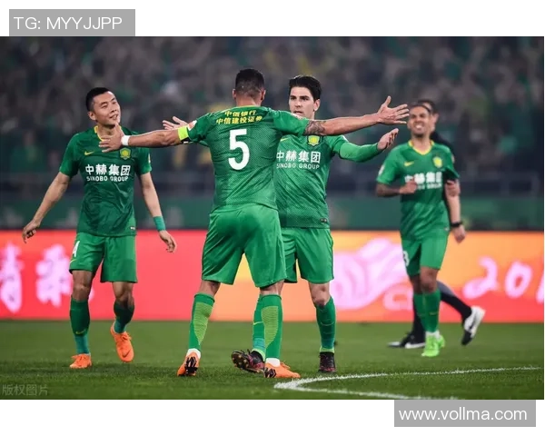 中超精彩对决里昂大胜拜仁点球大战瞬间点燃全场激情 中超精彩对决里昂大胜拜仁点球大战瞬间点燃全场激情