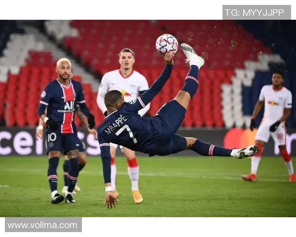 意甲精彩对决莱比锡大胜巴黎圣日耳曼六个进球引爆全场热情