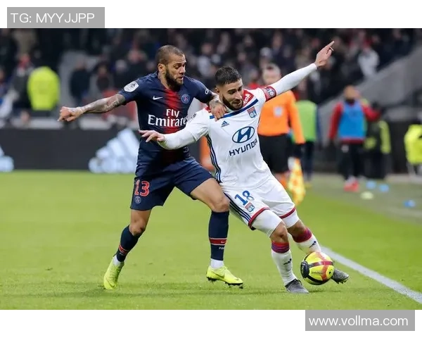 欧联杯惊天冷门巴黎圣日耳曼狂胜里昂5比0引发全场沸腾