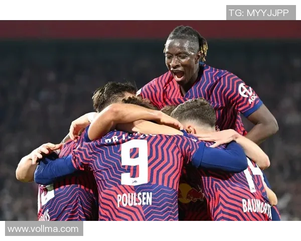 德甲大战莱比锡3-0曼城神奇扑救点燃全场气氛与转会风波