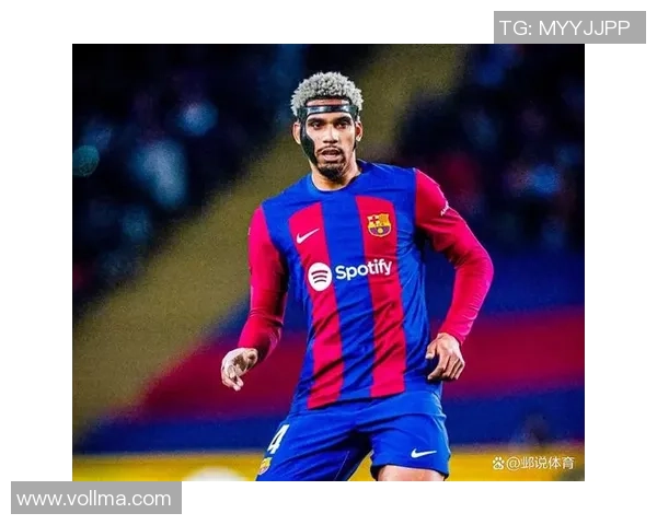 欧冠大战巴萨狂胜尤文红牌事件引发全场热议与转会传闻 欧冠大战巴萨狂胜尤文红牌事件引发全场热议与转会传闻