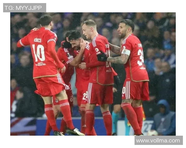 欧联杯激战AC米兰5-0莱比锡点球大战瞬间点燃全场激情 欧联杯激战AC米兰5-0莱比锡点球大战瞬间点燃全场激情