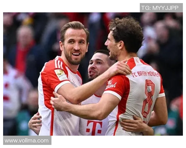 拜仁3-0曼联帽子戏法引发全场狂欢争议判罚成焦点